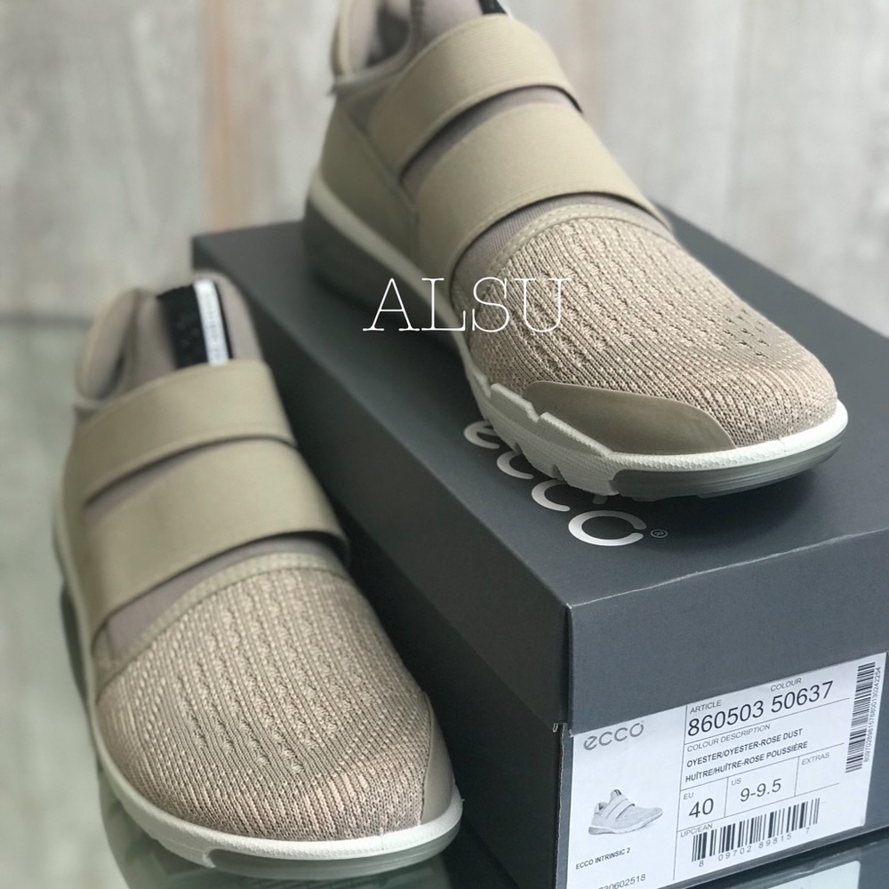ECCO Intrinsic 2 Band Oyster Cream Canvas W AUTHEN - Picture 2 of 8